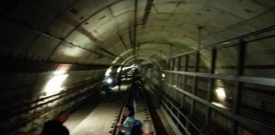 Un fallo del equipo de comunicaciones originó la avería de las L9 y L10 del metro