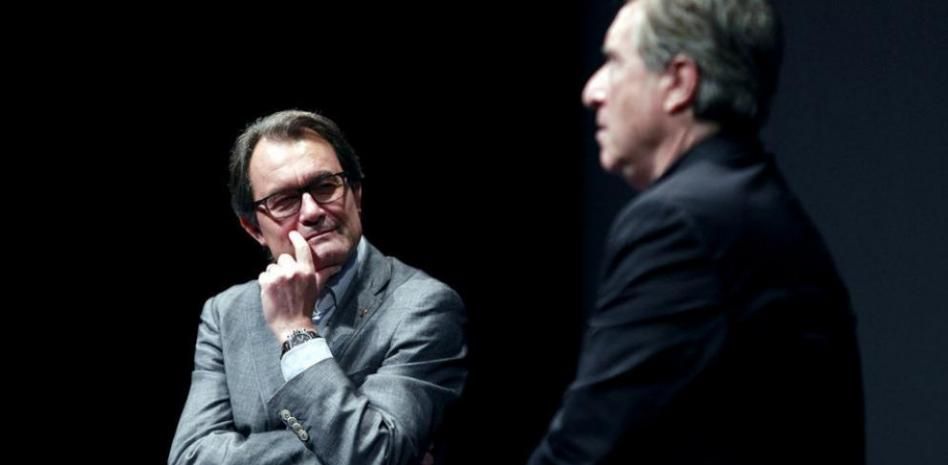 Mas promete que dará "un paso atrás" si pierde las elecciones del 27S