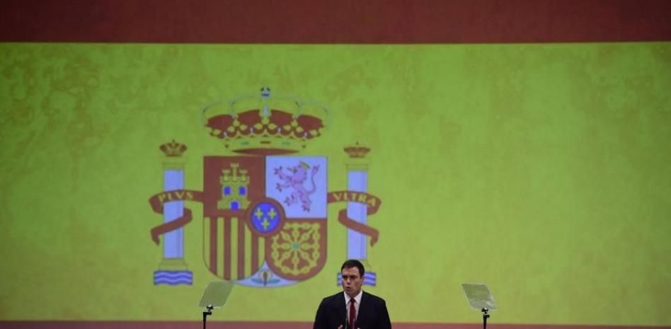 Sánchez se proclama candidato a la Moncloa con el compromiso de construir una España federal