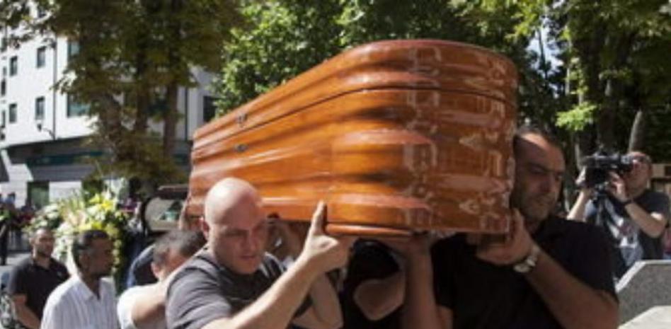 Multitudinario adiós a Laura y Marina en Cuenca