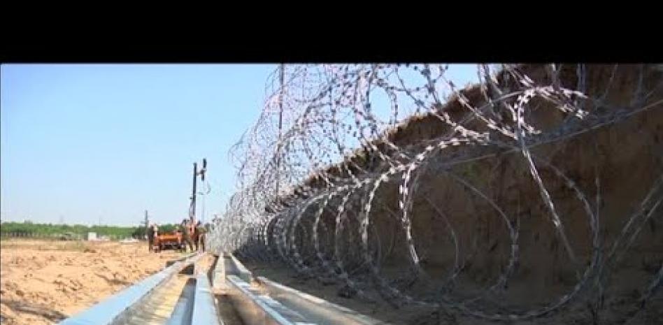 Hungría termina la valla de 175 kilómetros en su frontera con Serbia