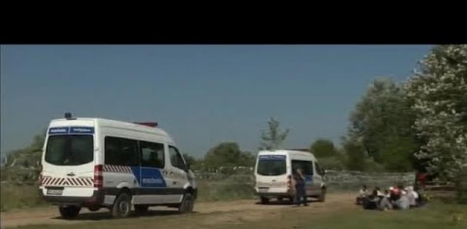 Hungría empieza a rechazar a los refugiados que llegan de Serbia
