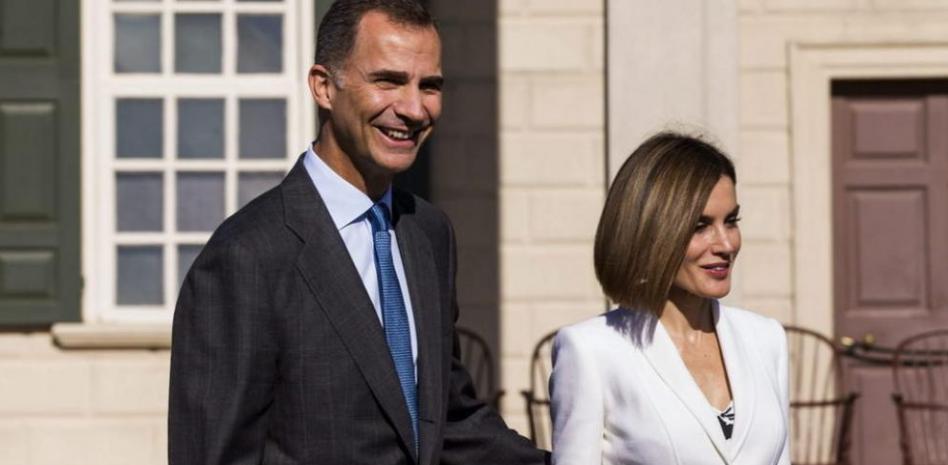 Los Reyes honran a Washington, líder de la independencia de EE.UU.