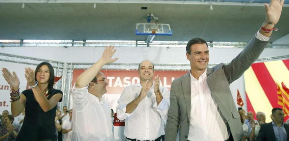 Iceta quiere presidir un Govern "de amplia base" que incluya a parte de Junts pel sí