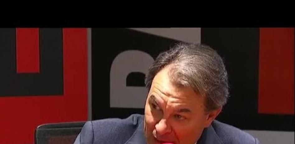 Artur Mas: "Con estas respuestas del Gobierno español, o te inclinas o plantas cara"