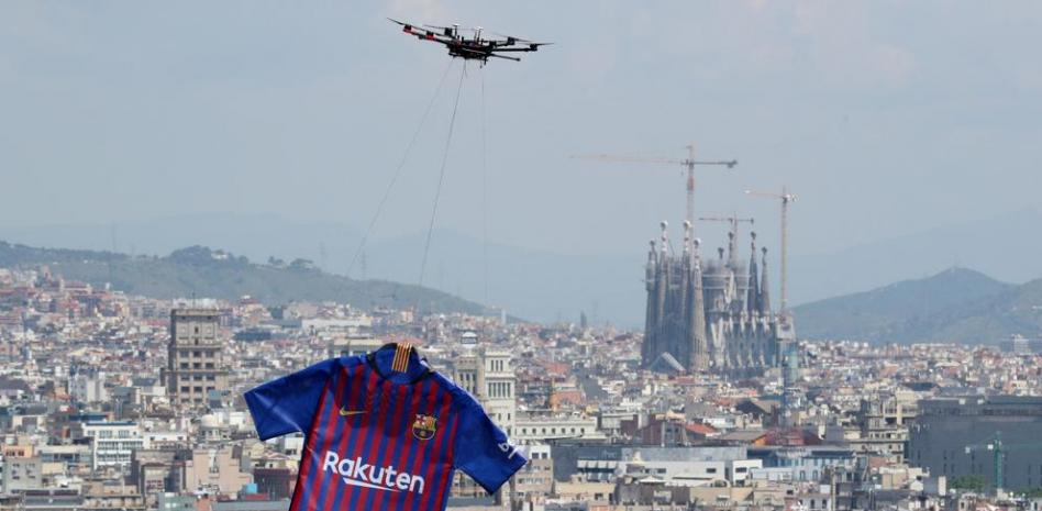 El Barça presenta la camiseta de la próxima temporada