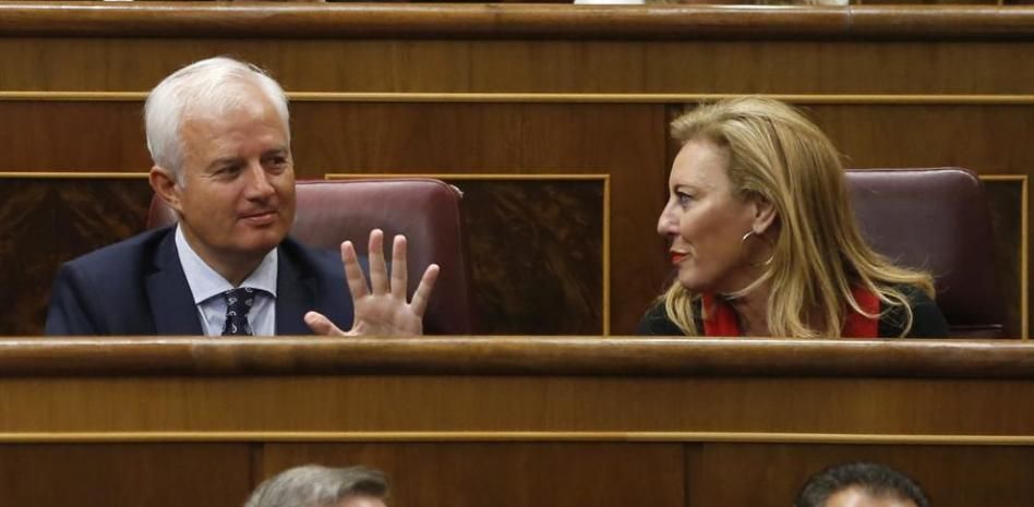 Este es el momento en que un diputado del PP vota echar a Rajoy... y rectifica 