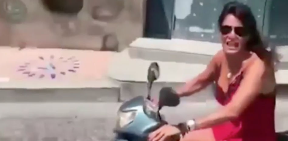 Así ha sido el aparatoso accidente de moto de Aída Nízar