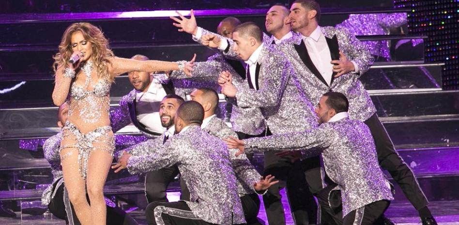 Jennifer López celebra sus 49 años con una impactante foto en Instagram