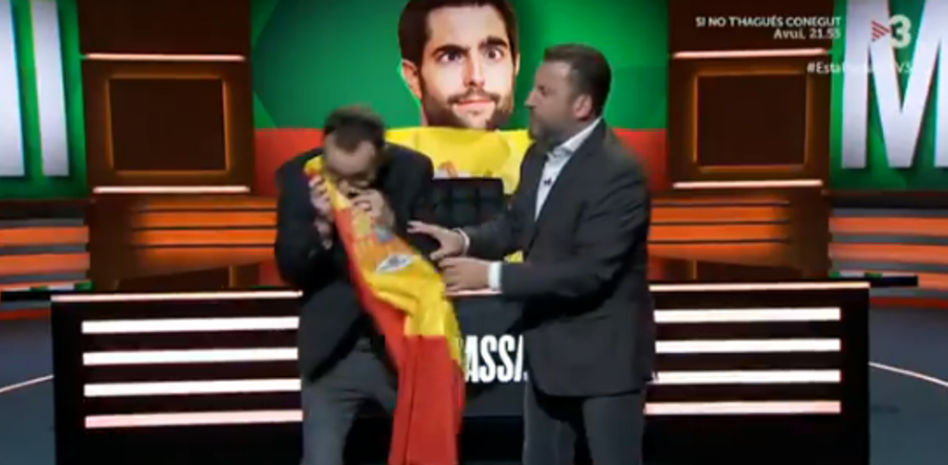 Esnifan la bandera de España en TV3