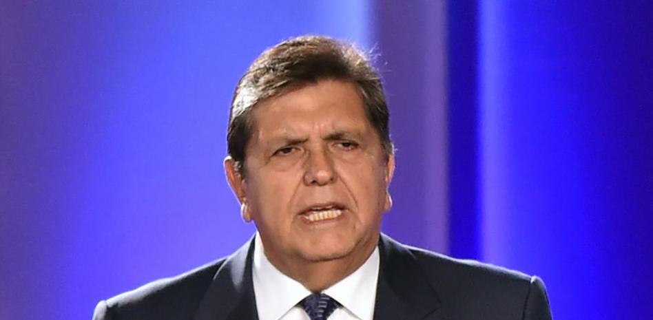 Fallece el expresidente de Perú tras dispararse en la cabeza