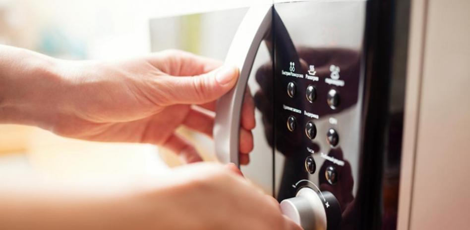 El peligro de calentar los alimentos en exceso