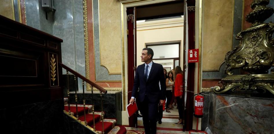 Sánchez llama “inútiles parlamentarios” a los integrantes de Junts per Catalunya