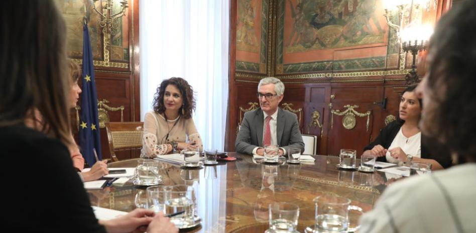 ¿Qué impuestos pagan los autónomos?