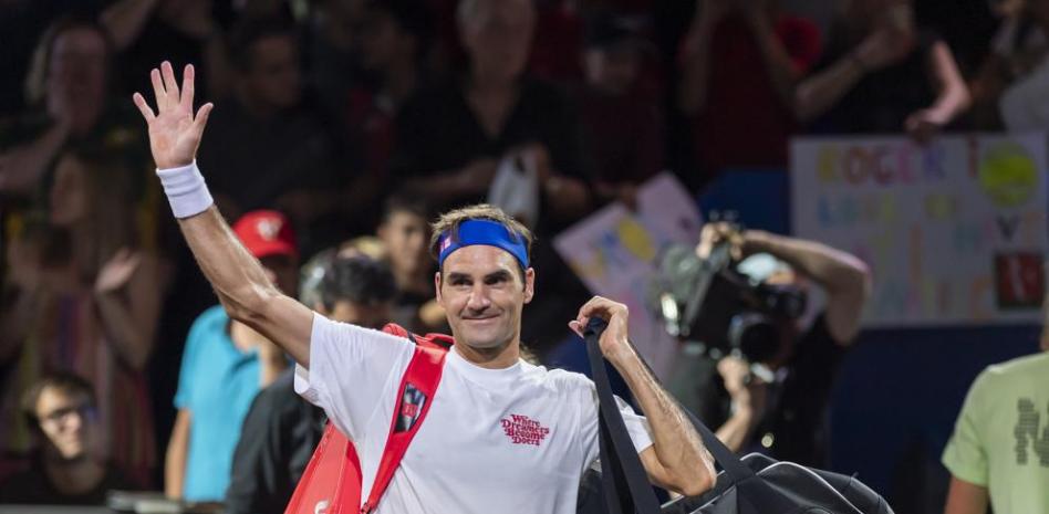 Roger Federer muestra las instalaciones en Ginebra donde se jugará la Laver Cup