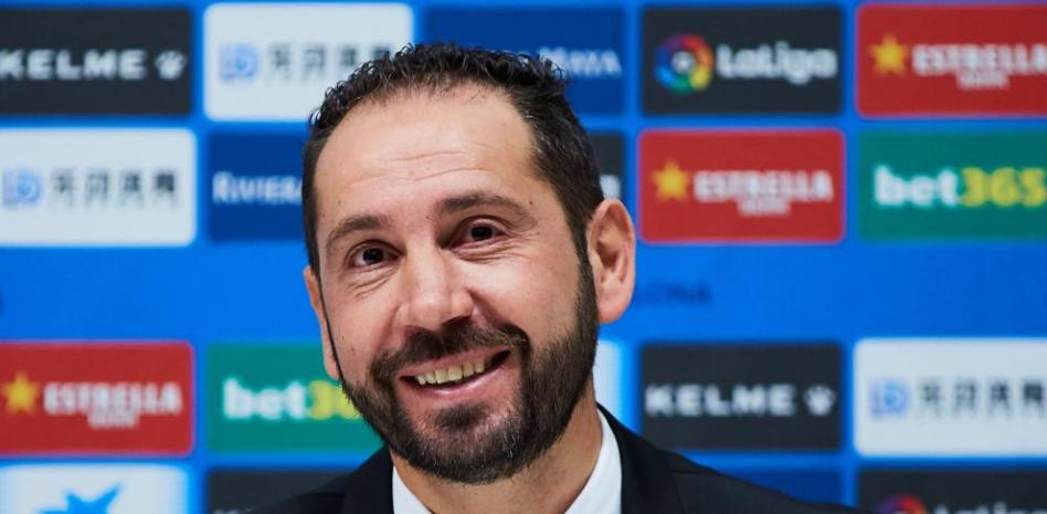 Machín: “Debemos recuperar las señas de identidad históricas del Espanyol”