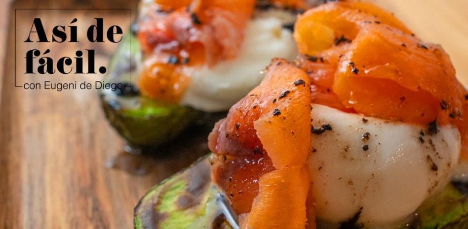 Preparar estos increíbles aguacates con salmón y burrata es ‘Así de fácil’