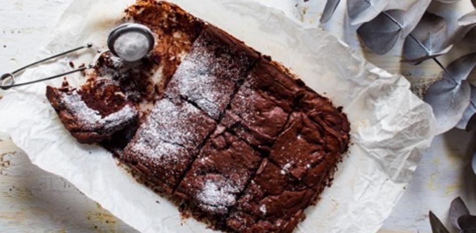 Una irresistible receta de brownie con nueces