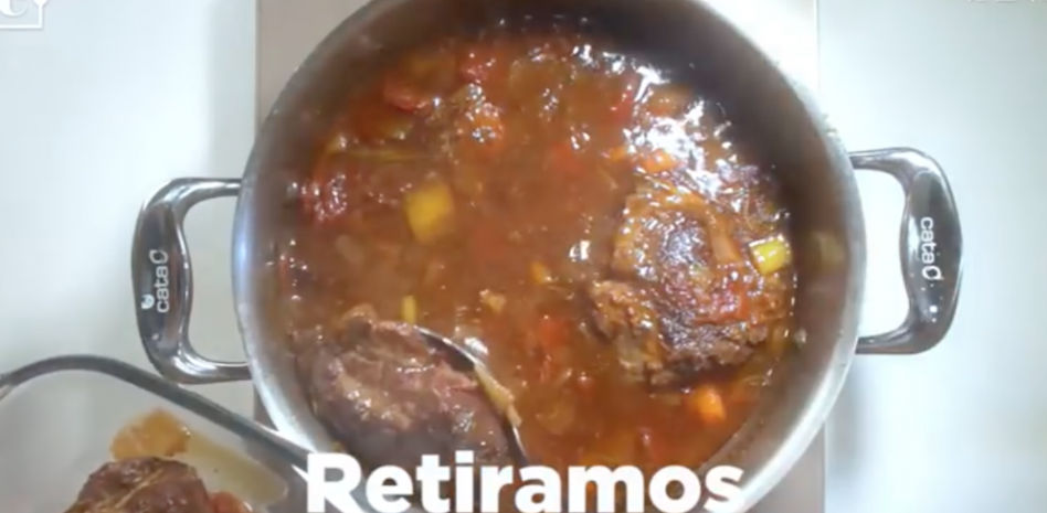 Vídeo: Aprende a hacer un braseado de carne (en 1 minuto) con Joan Roca