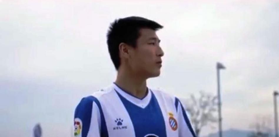 Wu Lei, delantero del Espanyol, protagoniza la campaña de turismo de la Generalitat