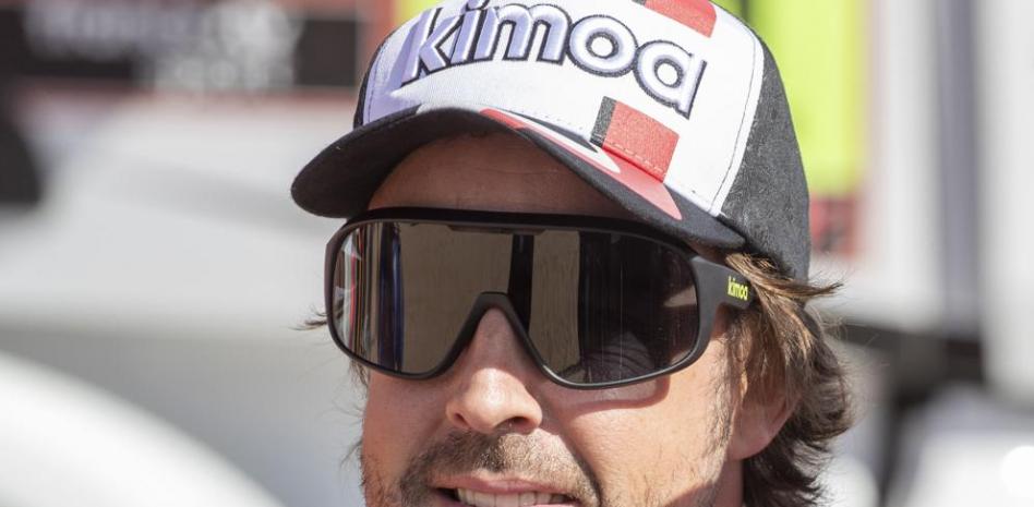 Fernando Alonso prueba el nuevo Toyota Yaris GR