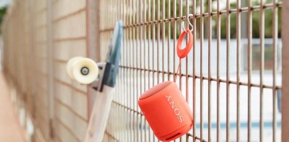 Compra un altavoz con bluetooth ultraportátil Sony con un sonido espectacular, con un 10% de descuento