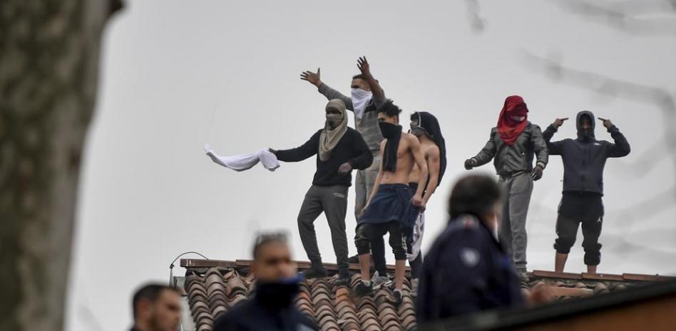 Revuelta en las cárceles italianas
