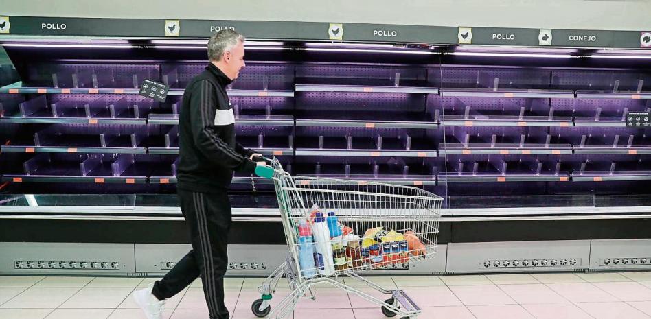 Los súpers disparan hasta un 145% sus ventas con el pánico por el coronavirus