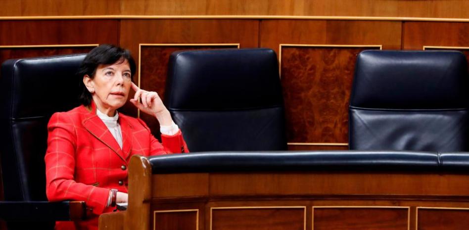 El Ministerio de Educación estudia con las autonomías el aprobado general