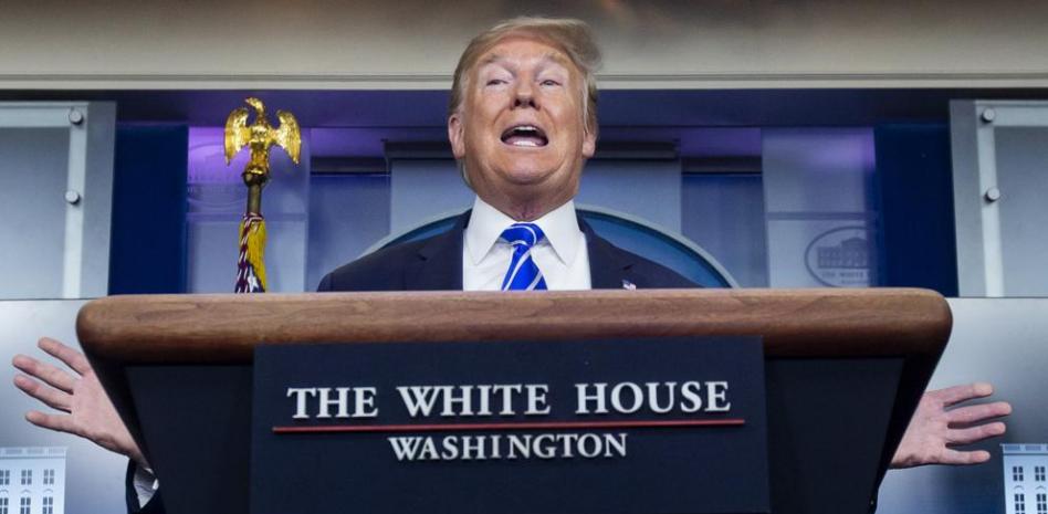 Trump sugiere inyectar desinfectante y luz a enfermos de la Covid-19 para matar al virus