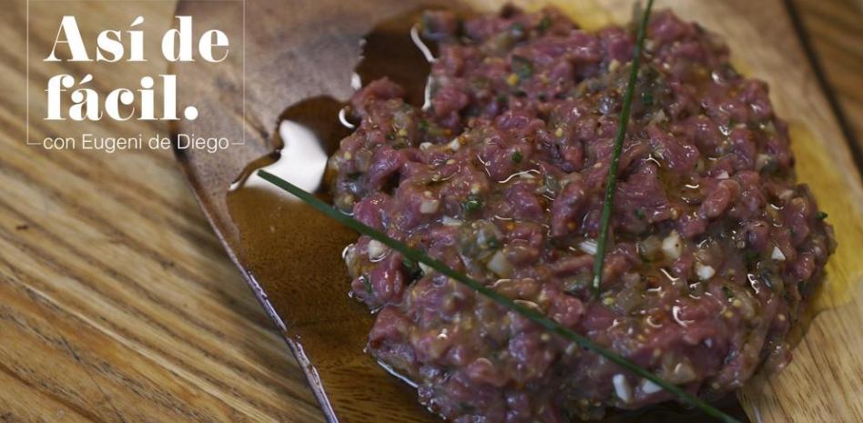 Preparar este exquisito steak tartar en casa es ‘Así de fácil’