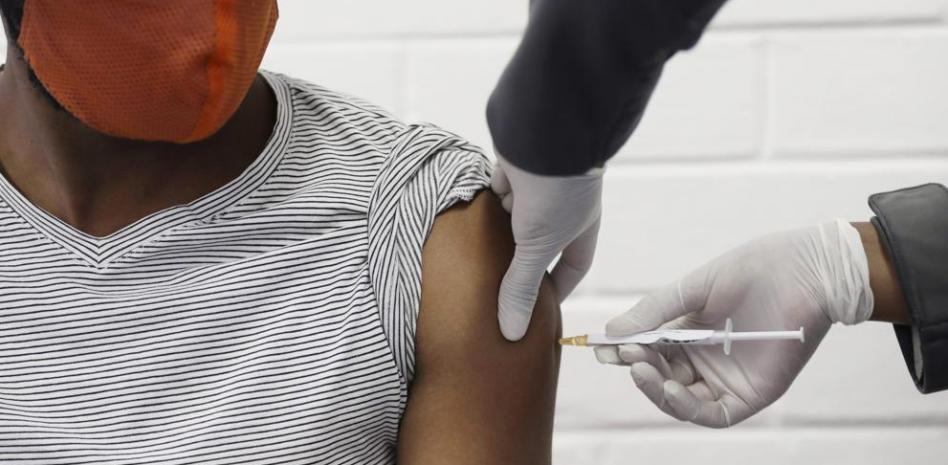 La vacuna de Oxford logra activar al sistema inmunitario