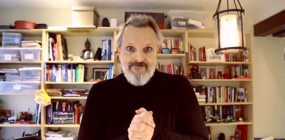 Miguel Bosé reaparece para aclarar su postura sobre el coronavirus: “El bicho existe y ha matado a mucha gente”