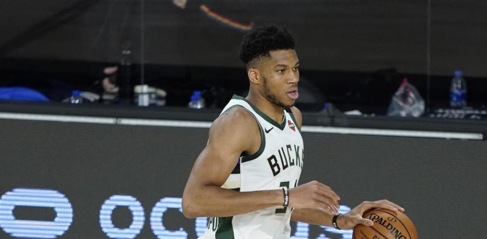 Las mejores jugadas de la noche del lunes 24 de agosto en la NBA