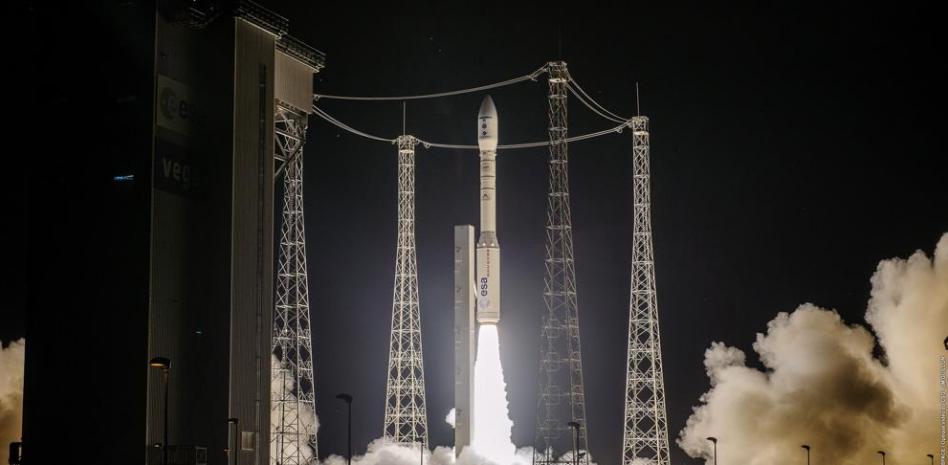 El satélite español Ingenio se pierde en el espacio