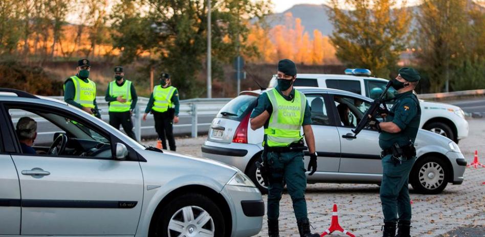 Estos son los 396 pueblos andaluces confinados y los 185 con cierre de actividad no esencial