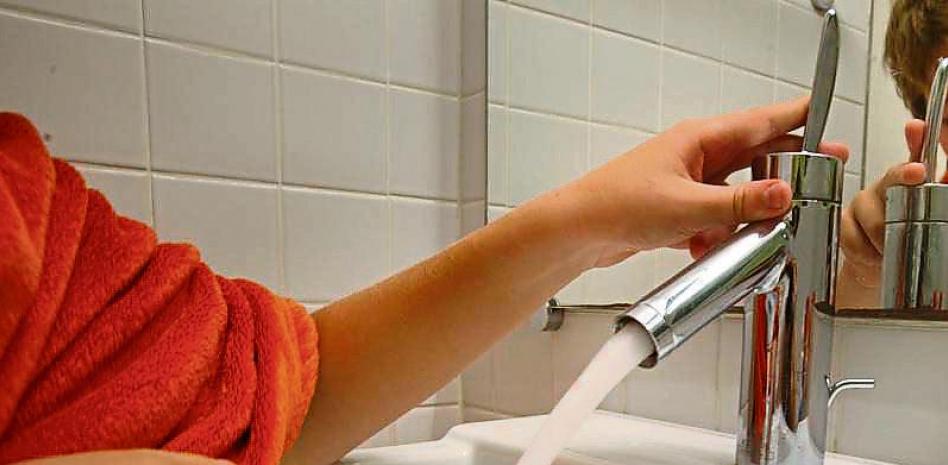 Dinapsis desarrolla una herramienta que analiza la recuperación económica través del consumo de agua