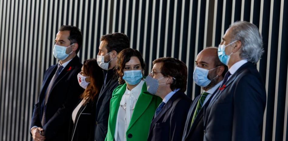 Ayuso inaugura el hospital de pandemias con una plantilla de 116 voluntarios