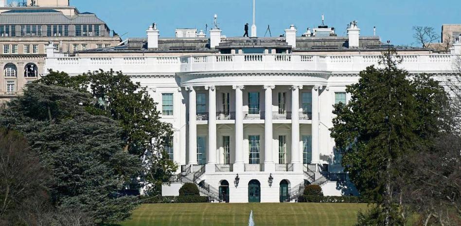 Trump, herido y solo, prepara la traca final de su mandato