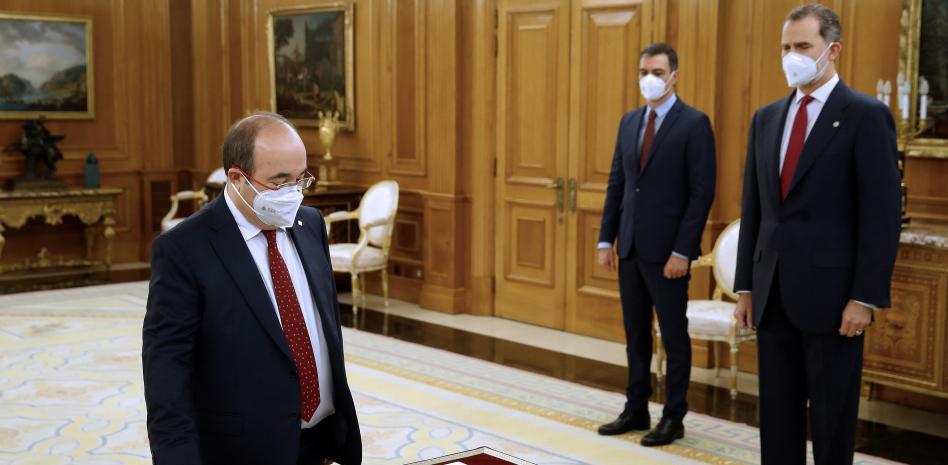 Iceta apela a una España "fuerte en su unidad y orgullosa de su diversidad" en su estreno como ministro