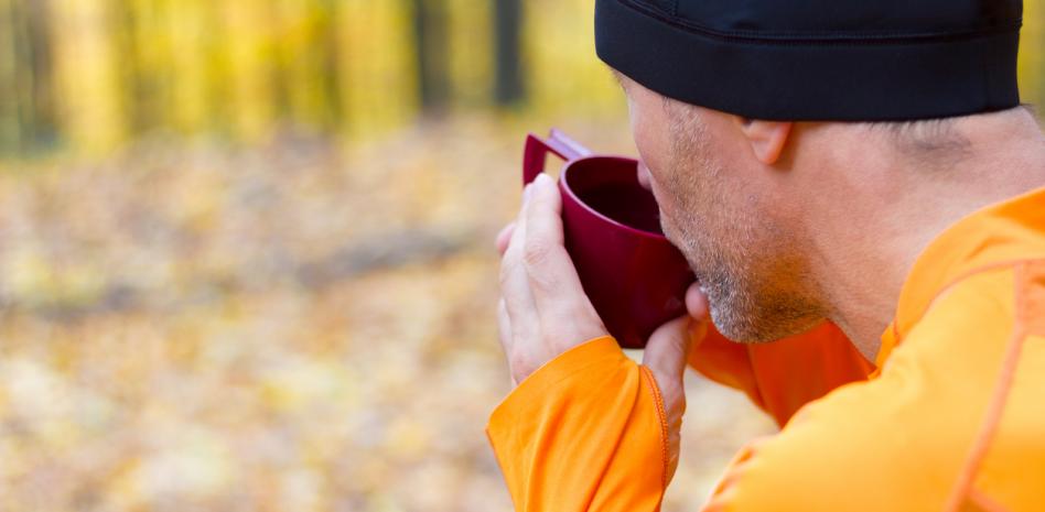 Por qué tomarte un café media hora antes de ir al gimnasio puede ayudarte a quemar grasa