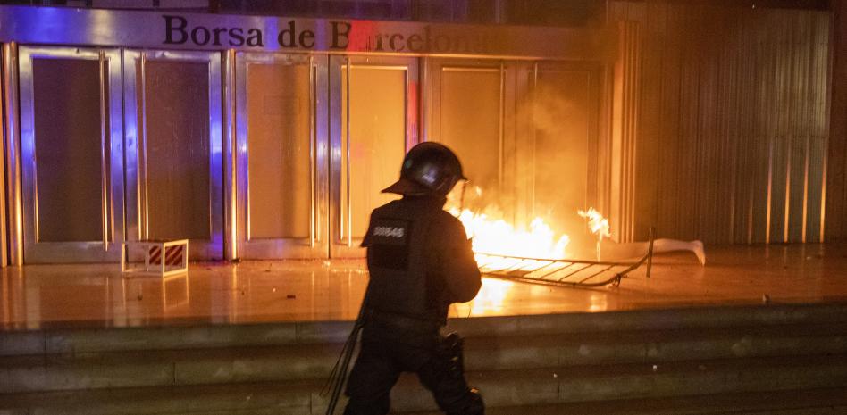 Los disturbios y saqueos en Barcelona dejan daños valorados en casi 900.000 euros