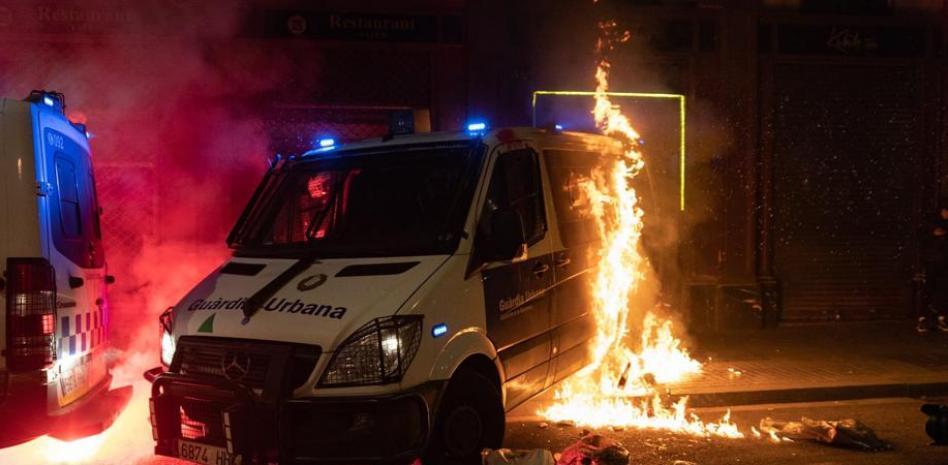 Así se radió en la emisora de la Guàrdia Urbana el ataque a la furgoneta de la Rambla
