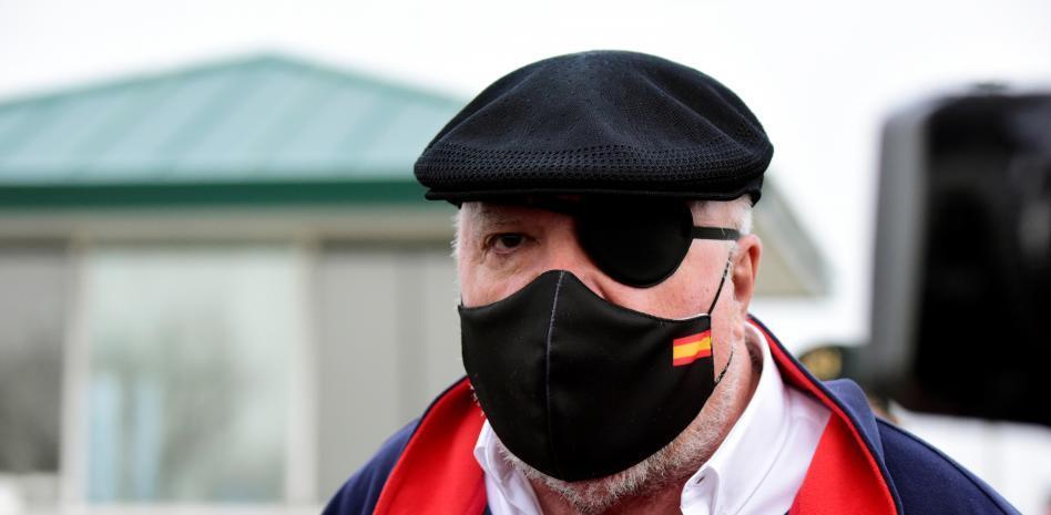 Villarejo sale de prisión tras tres años: "Las cloacas no generan mierda, la limpian"