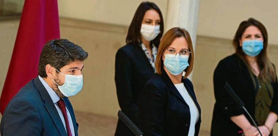 48 horas de infarto: así gestó el PP el contraataque a la moción de Ciudadanos