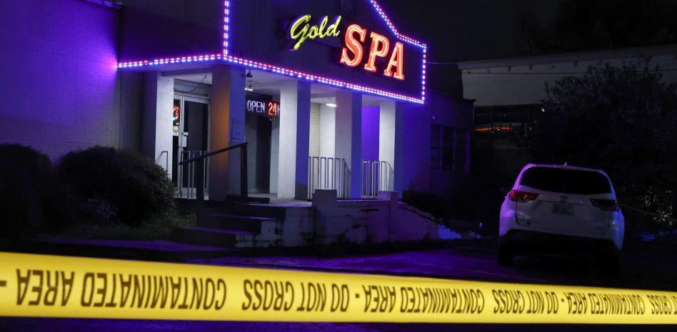 Un pistolero deja ocho muertos en tres spás asiáticos de Atlanta