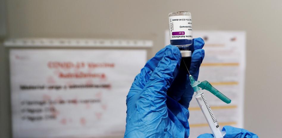 Llegan a España más de un millón de dosis de la vacuna de AstraZeneca