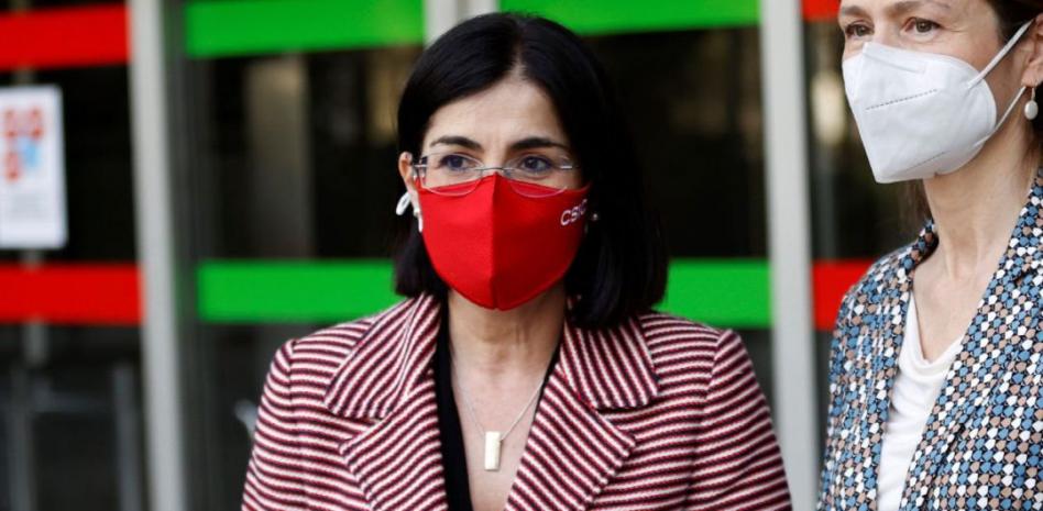 Sanidad decide paralizar la vacunación con AstraZeneca a los menores de 60 años