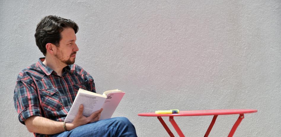 Sonsoles Ónega habla con Iglesias tras su corte de coleta: “Dice que se parece a Brad Pitt”