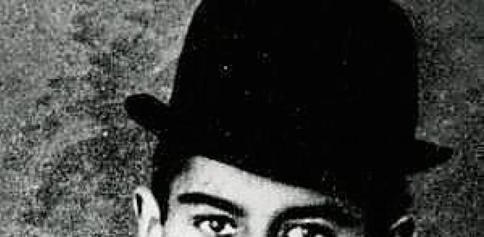 ¿Qué papeles quería Kafka que quemaran a su muerte y qué hicieron?